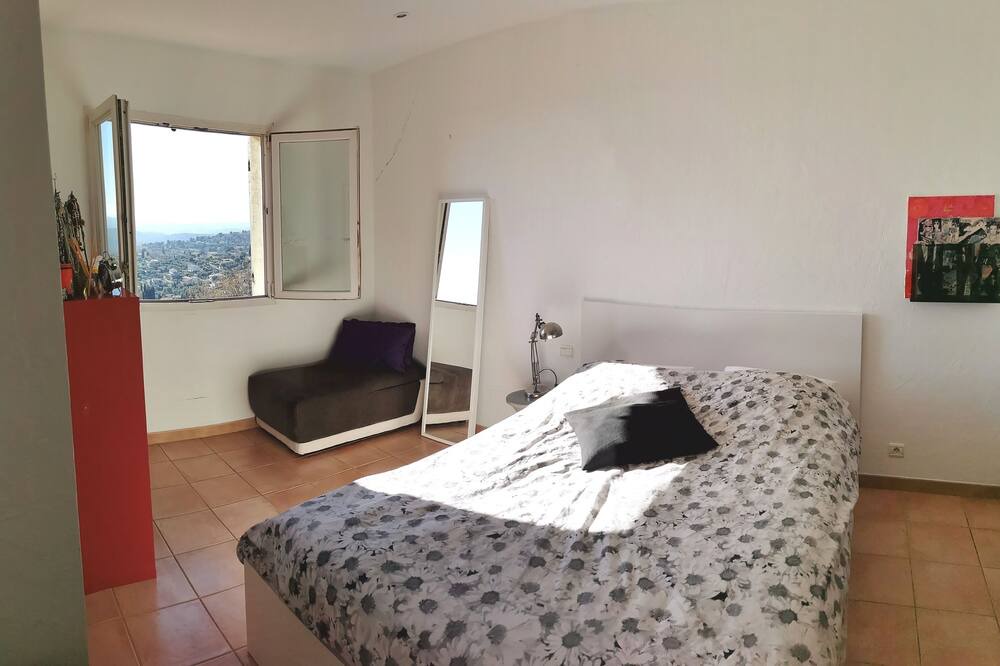 Photo of Bedroom in Tourrettes-sur-Loup