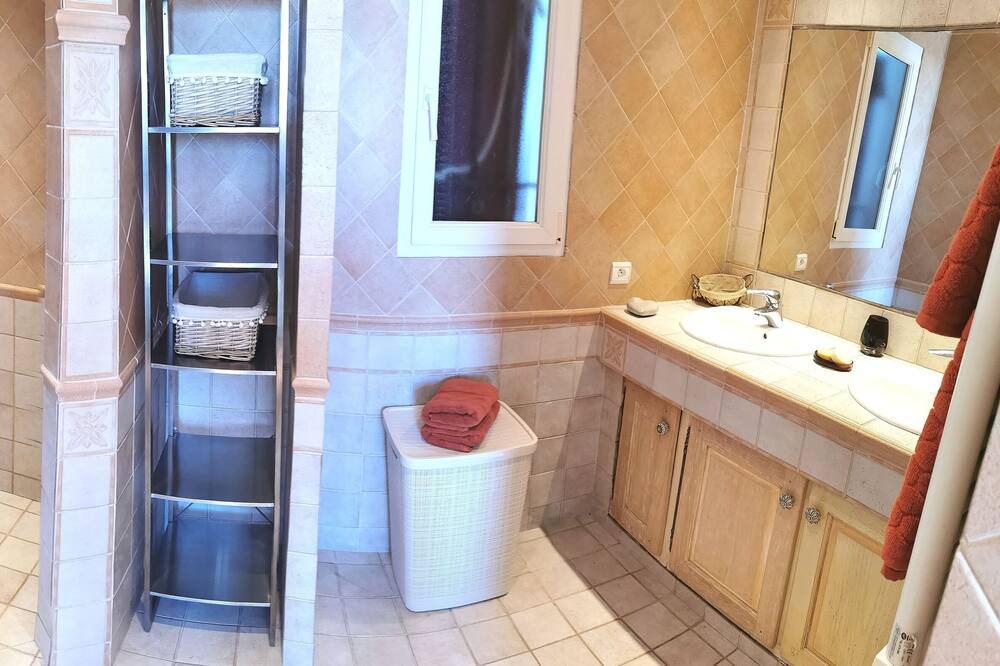 Photo of Bathroom in Tourrettes-sur-Loup