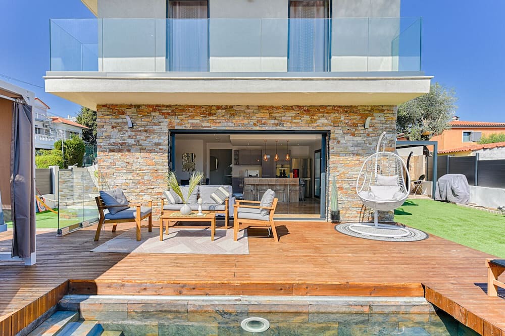 Photo of Outdoor in La Californie