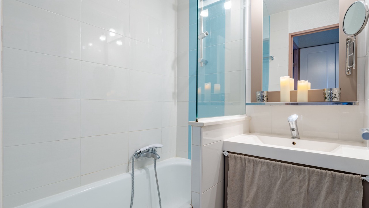Photo of Bathroom in Cannes La Bocca