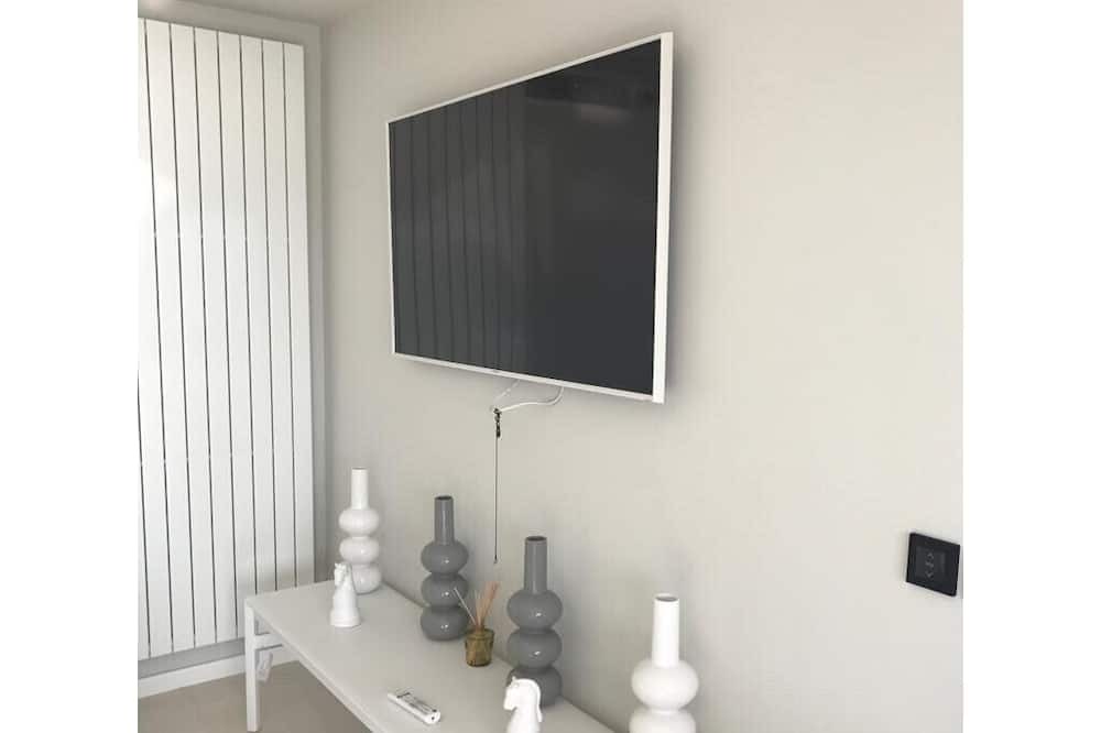 Photo of Bedroom in California - Pezou