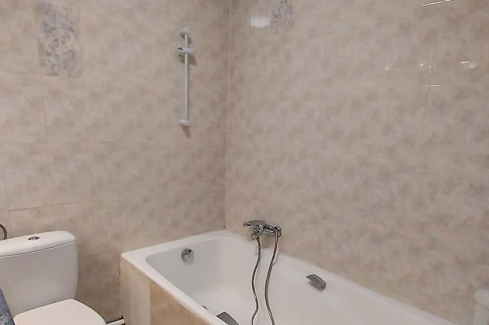 Photo of Bathroom in Contes