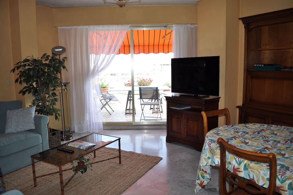 Photo of Livingroom in Saint-Sylvestre