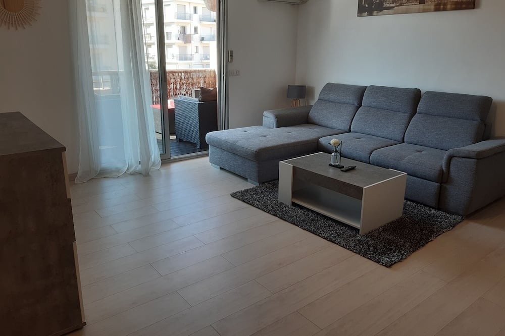 Photo of Livingroom in La Madeleine