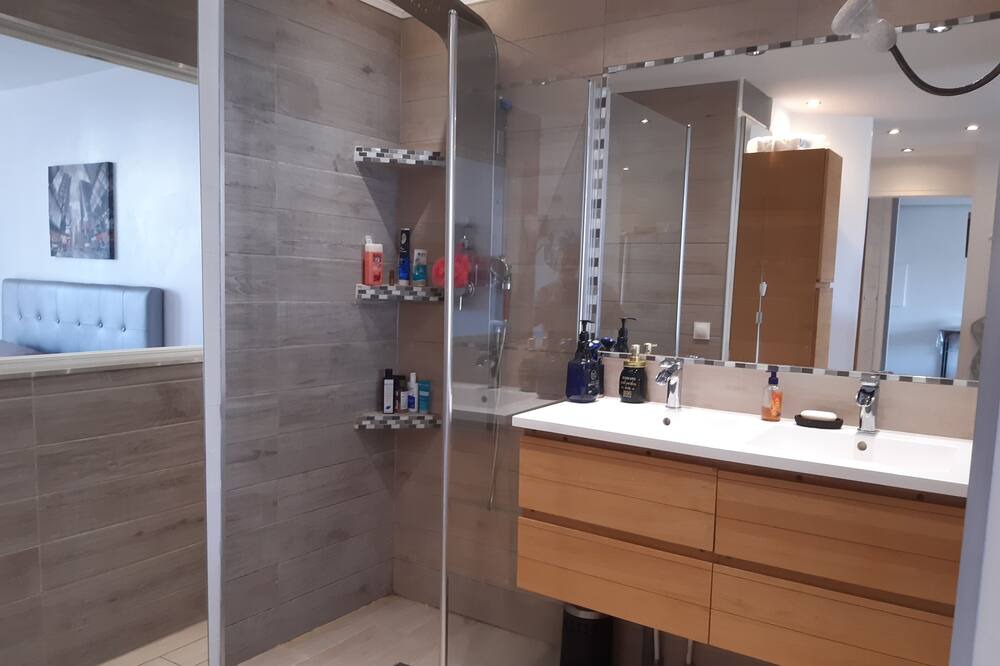 Photo of Bathroom in La Madeleine