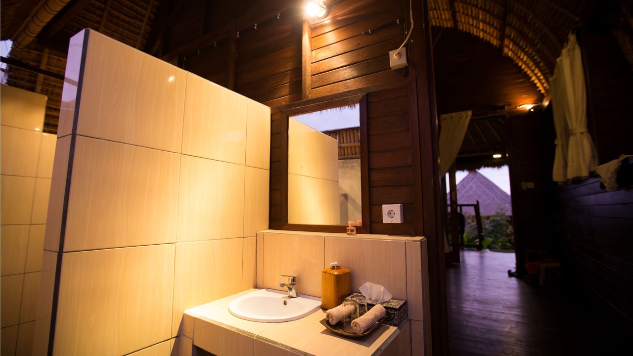 Photo of Bathroom in Mushroom Bay