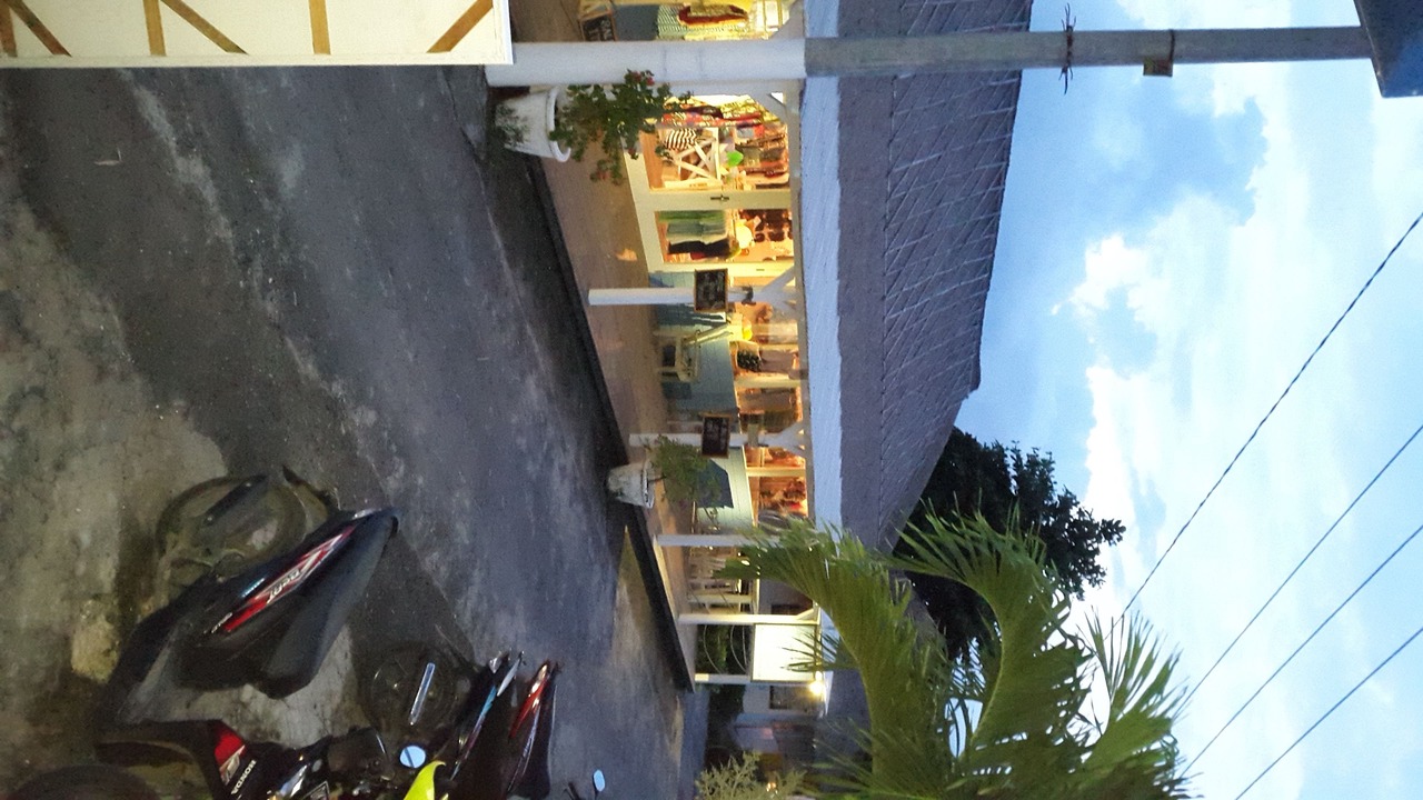 Photo of Others in Mushroom Bay