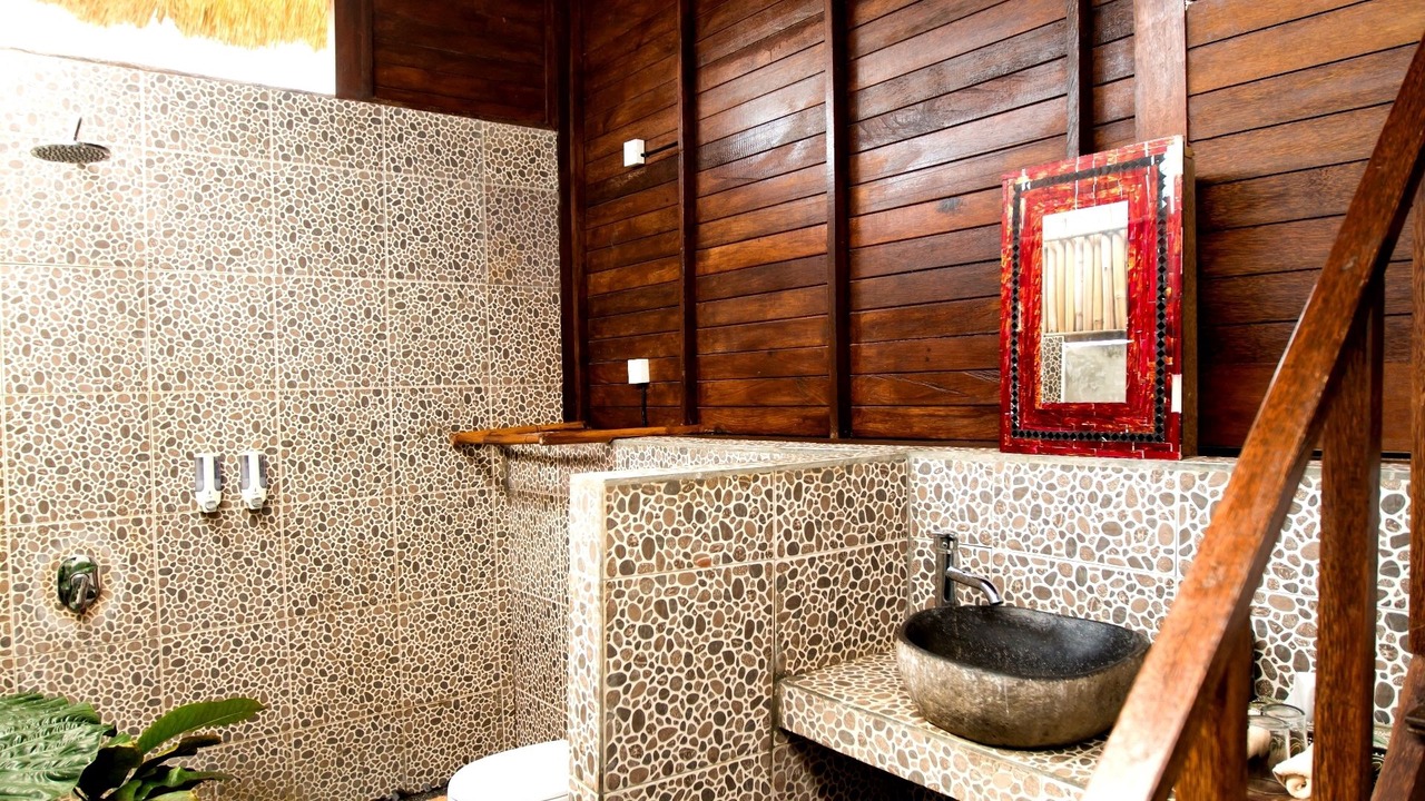 Photo of Bathroom in Mushroom Bay