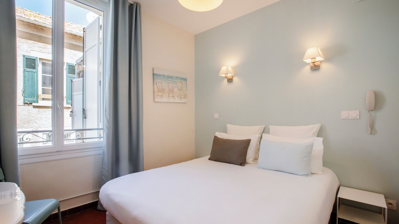 Photo of Bedroom in La Croix-Valmer