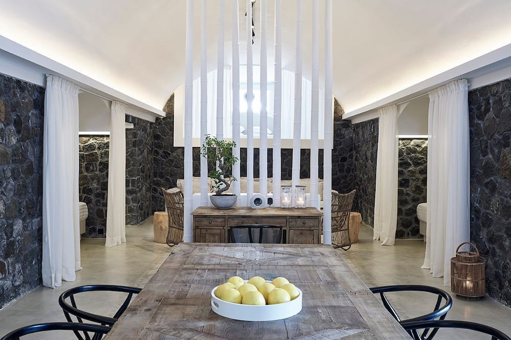 Photo of Livingroom in Exo Gialos