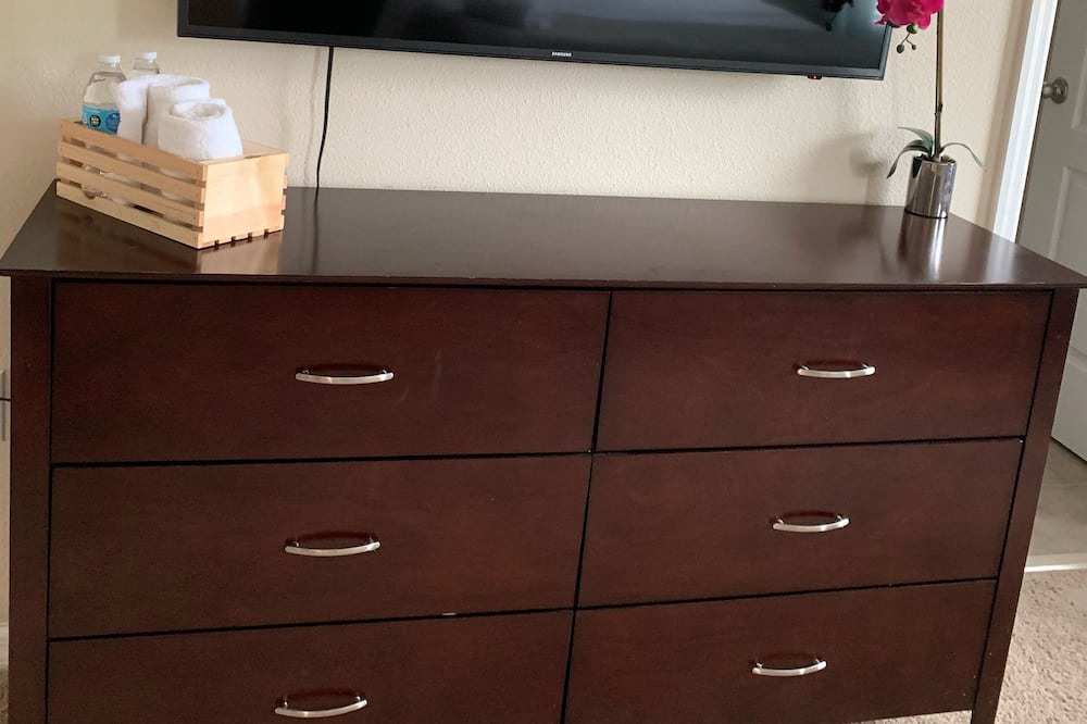 Photo of Bedroom in Cypress Pointe