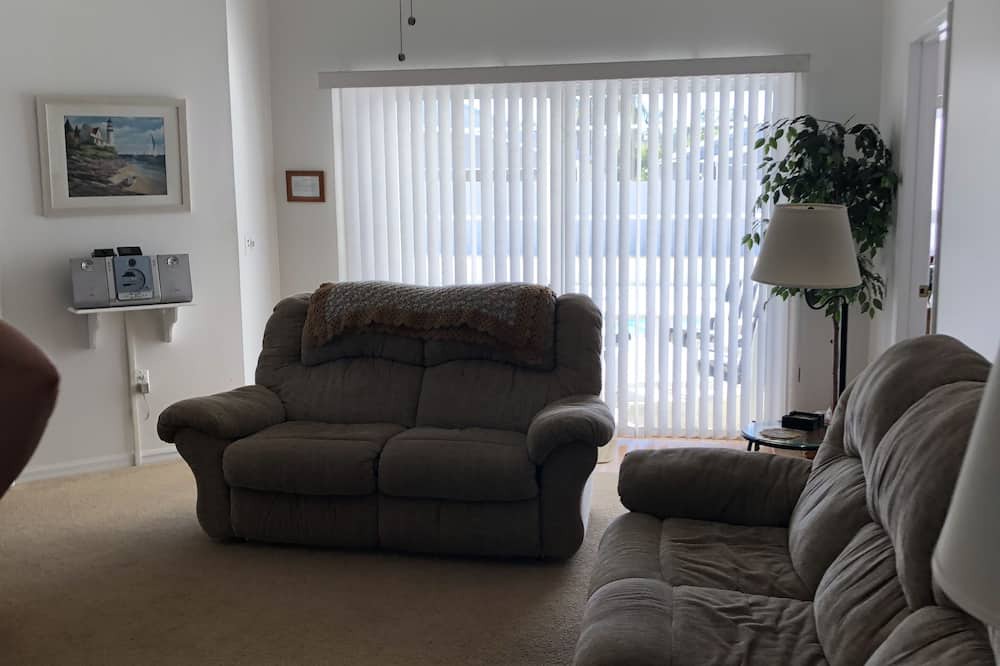 Photo of Livingroom in Clear Creek