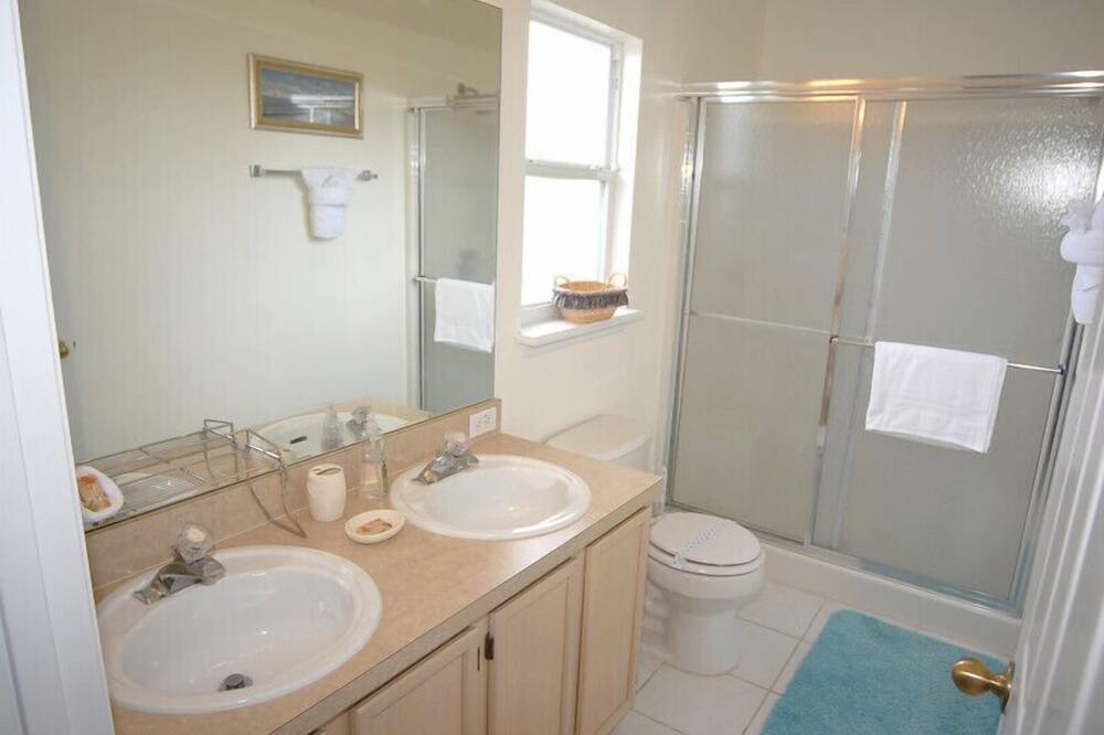 Photo of Bedroom in Clear Creek