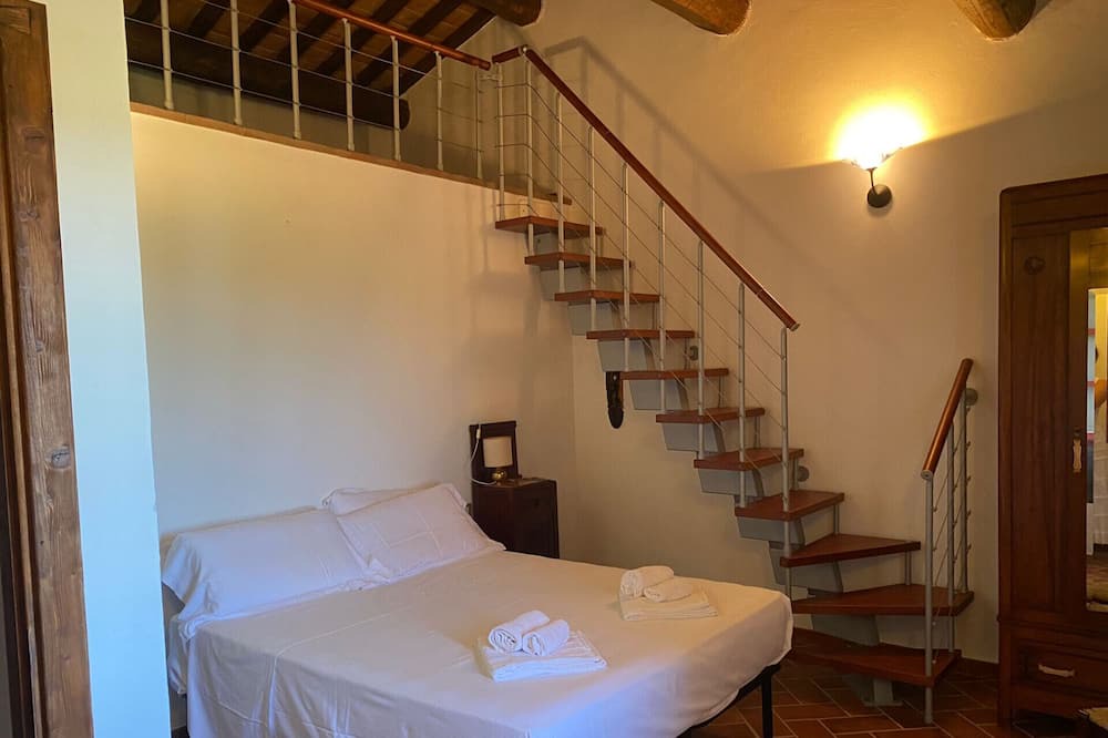 Photo of Bedroom in Piombino