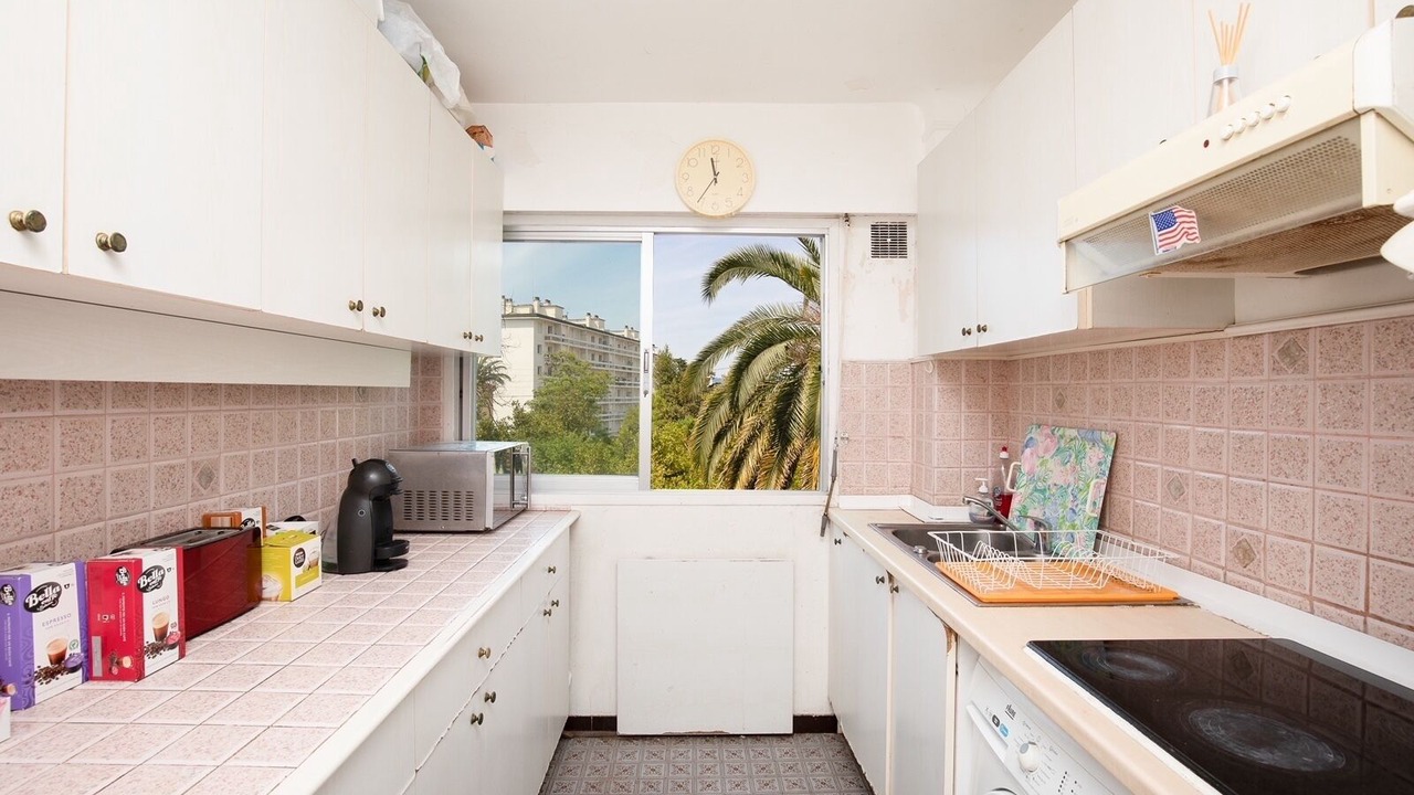 Photo of Kitchen in California - Pezou