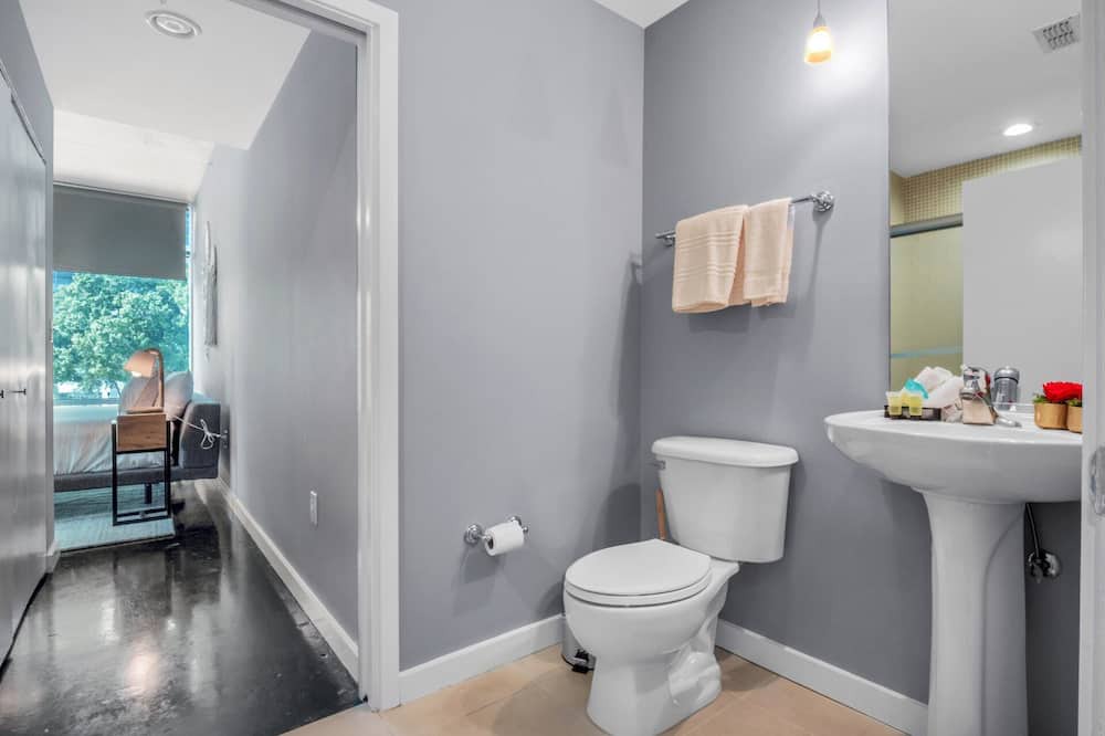 Photo of Bedroom in South Eola