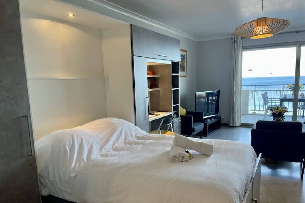 Photo of Bedroom in Cap-d'Antibes