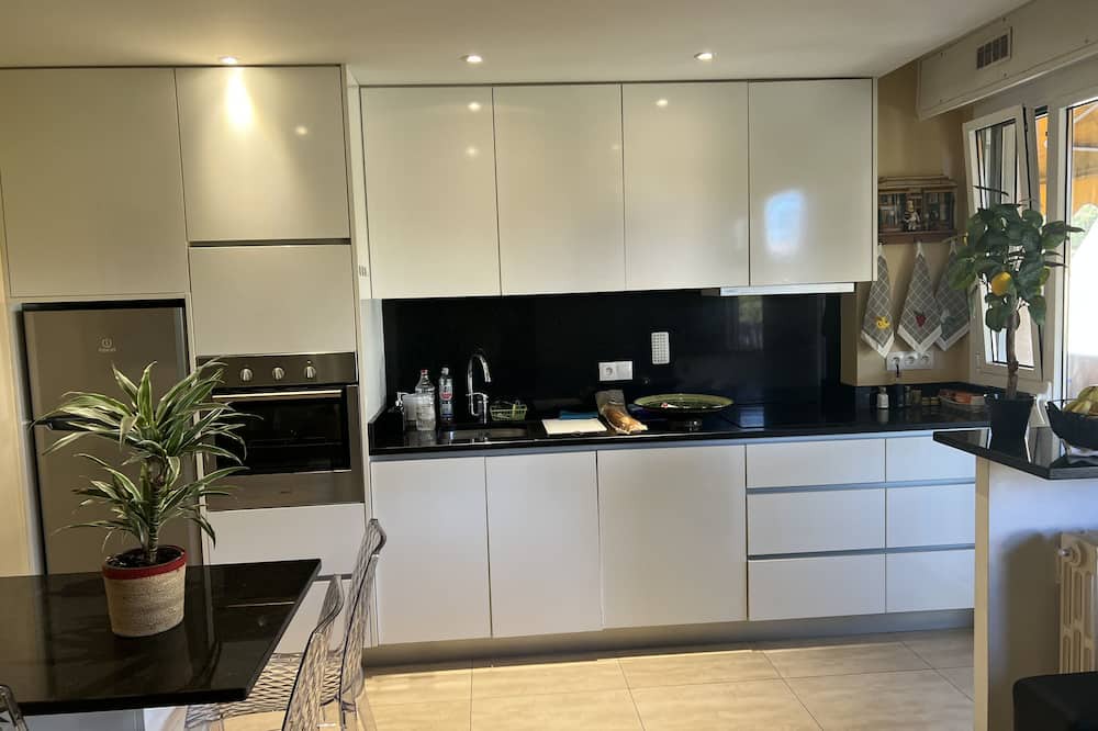 Photo of Kitchen in Prado - Republique