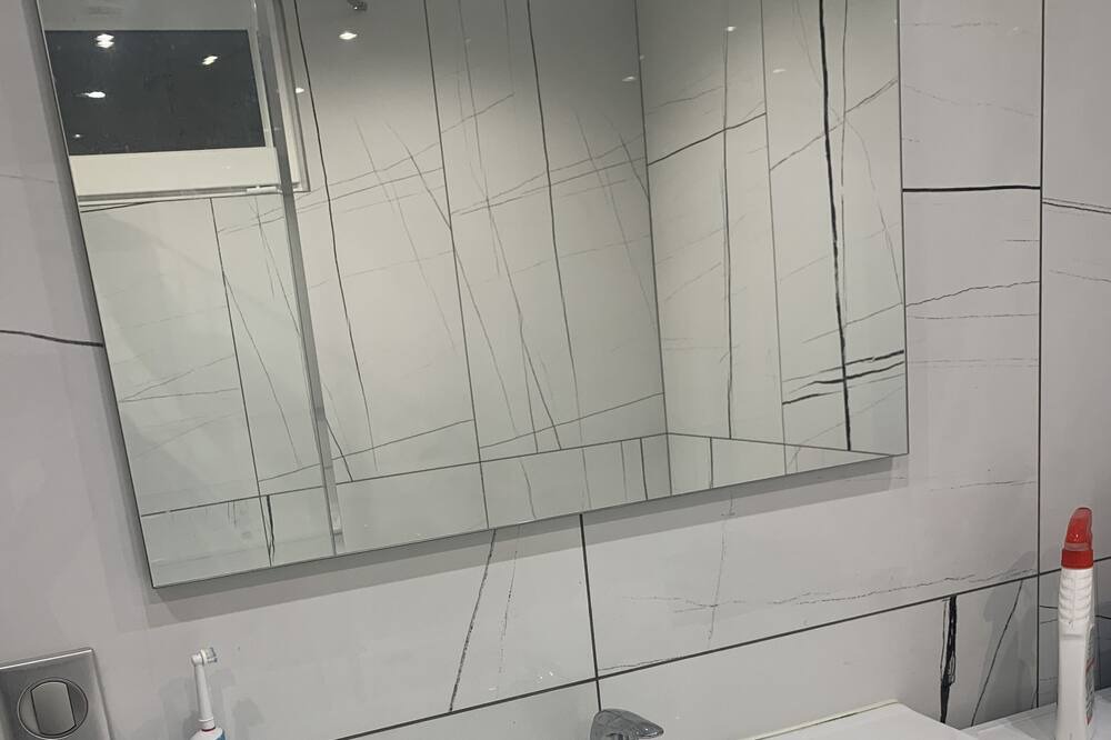Photo of Bathroom in Contes