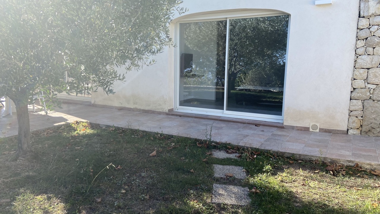 Photo of Outdoor in Gattieres
