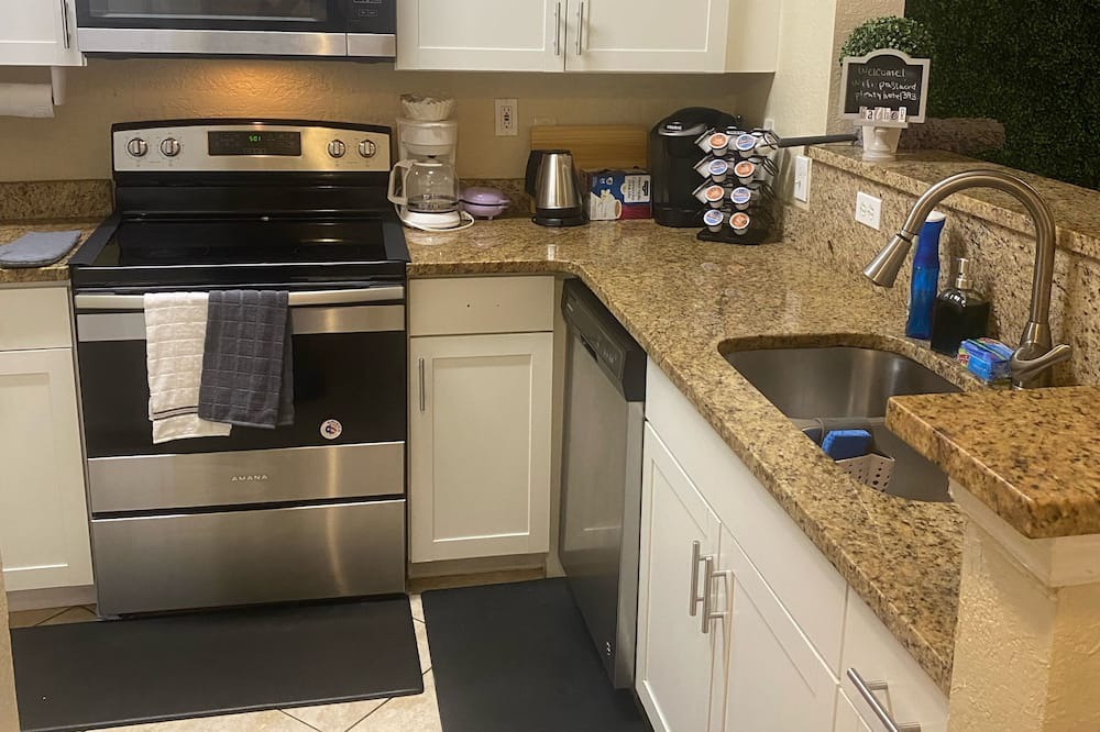 Photo of Kitchen in Oak Ridge