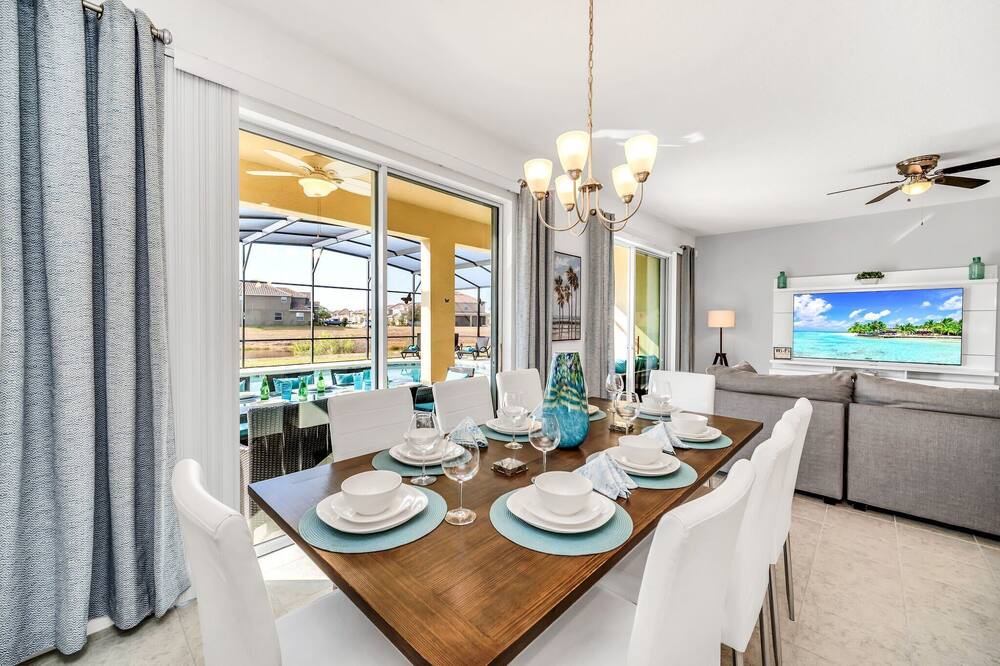 Photo of Livingroom in Davenport