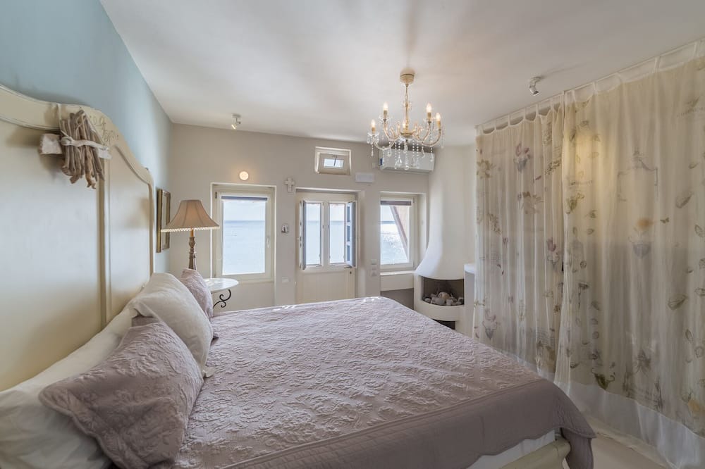 Photo of Bedroom in Akrotiri