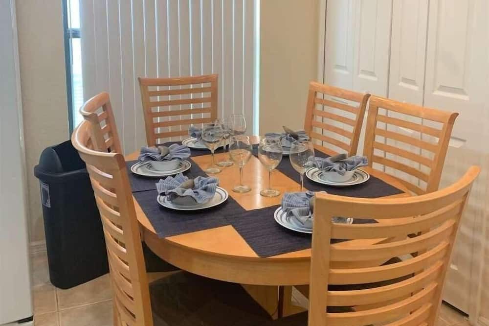 Photo of Kitchen in Four Corners