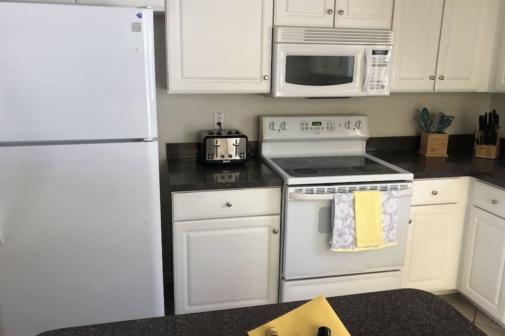 Photo of Kitchen in Doral Woods
