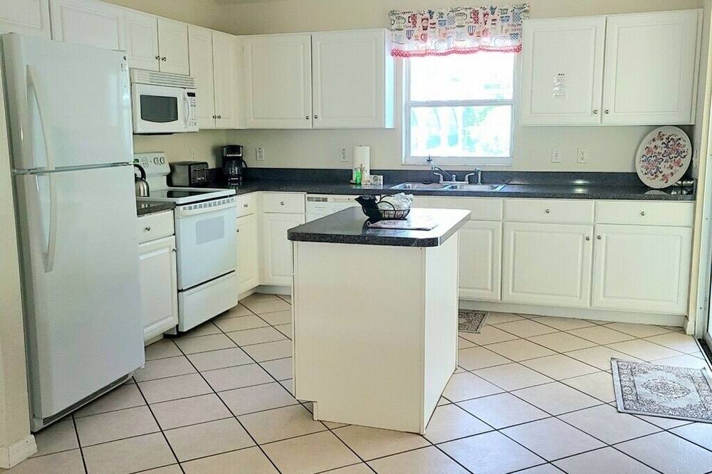 Photo of Kitchen in Doral Woods