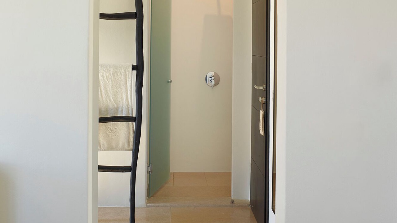 Photo of Bathroom in Akrotiri