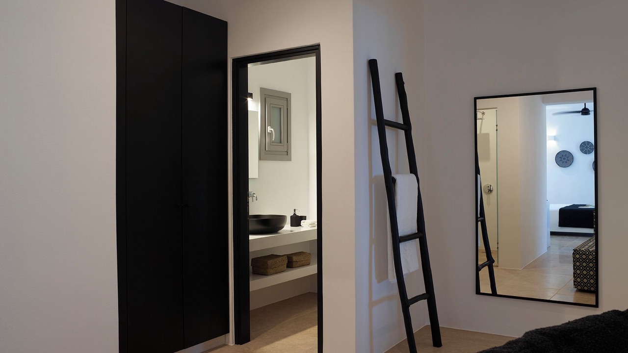 Photo of Bathroom in Akrotiri