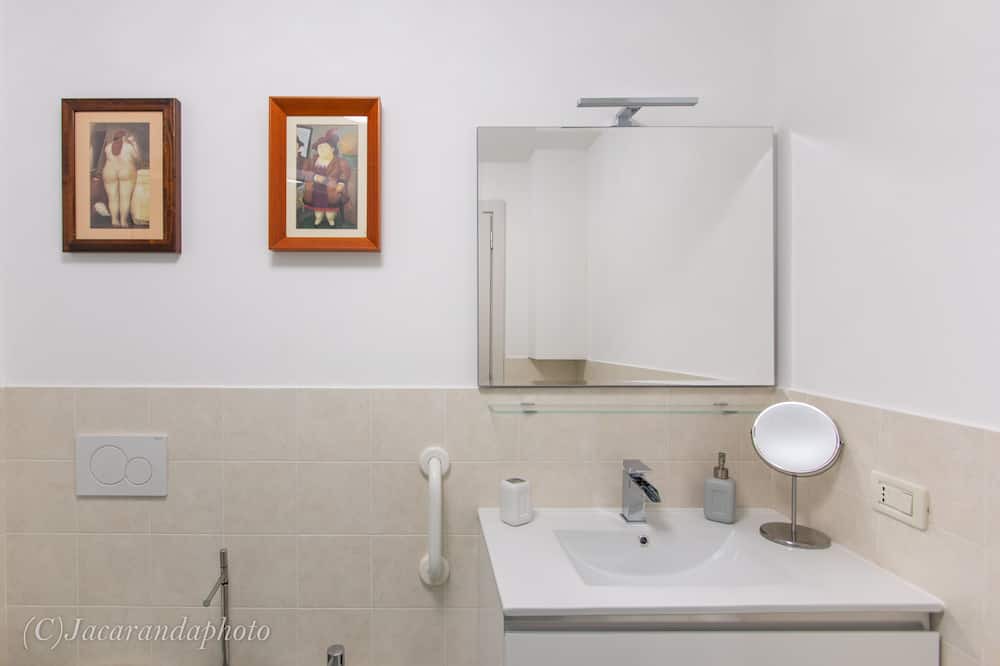 Photo of Bathroom in Pietrasanta