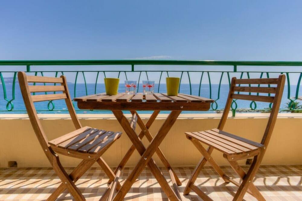 Photo of Patio Balcony in La Californie