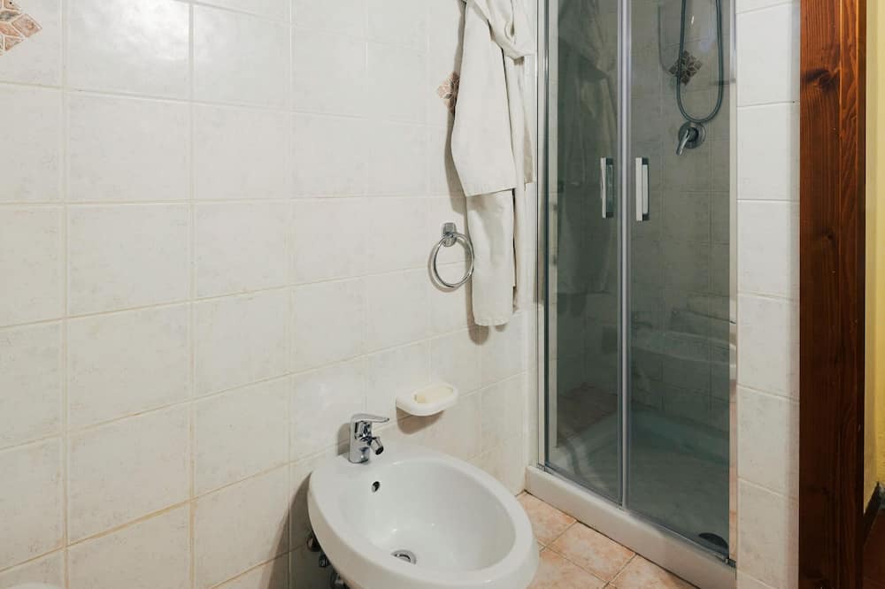 Photo of Bathroom in Camucia