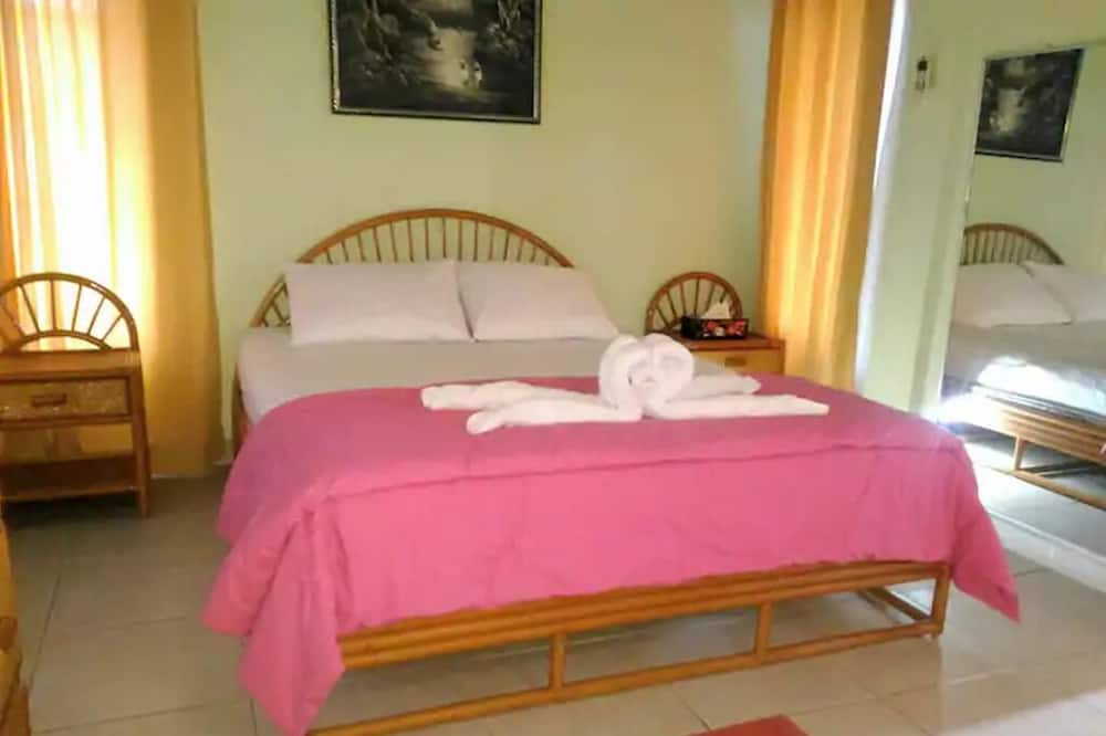 Photo of Bedroom in Mumbul