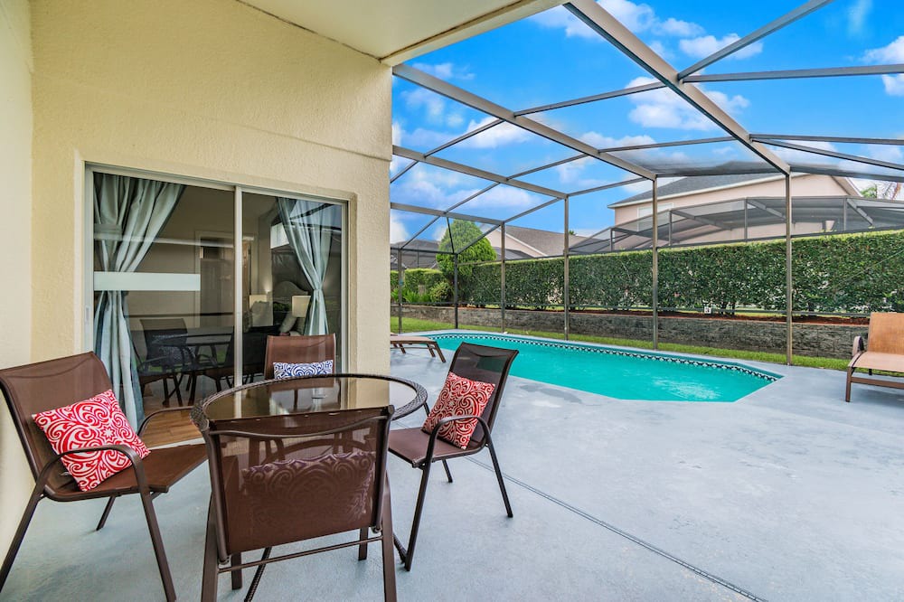 Photo of Outdoor in Lake Berkley