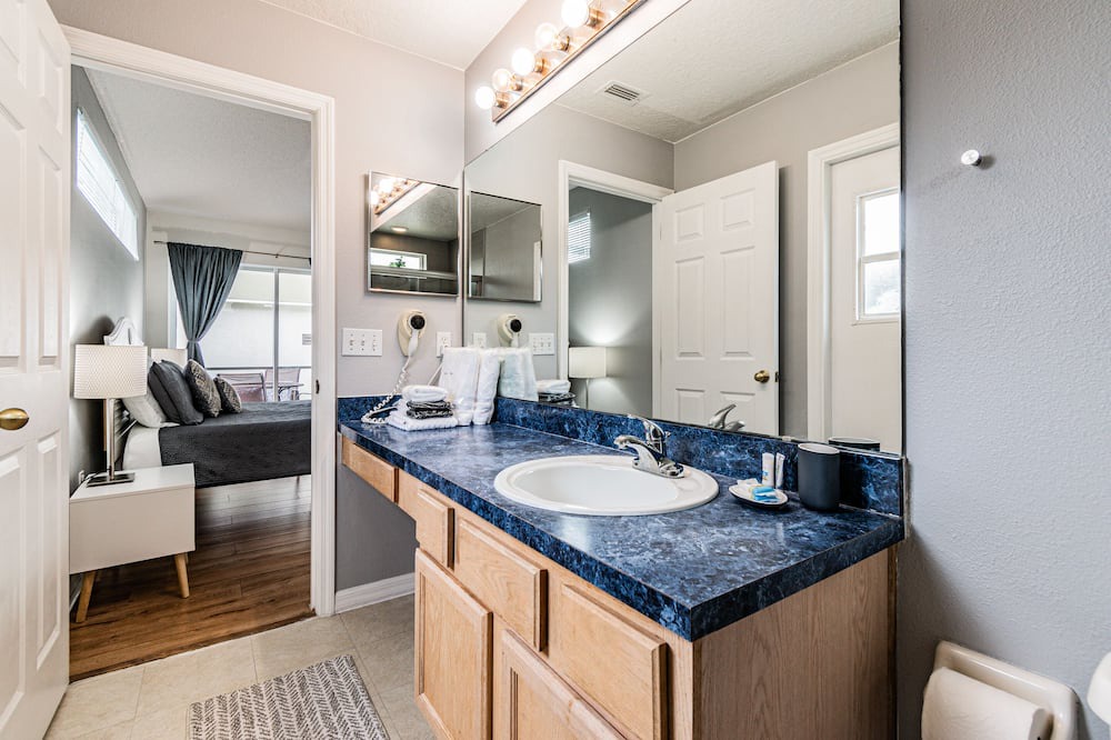 Photo of Bathroom in Lake Berkley