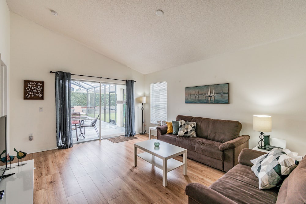 Photo of Outdoor in Lake Berkley