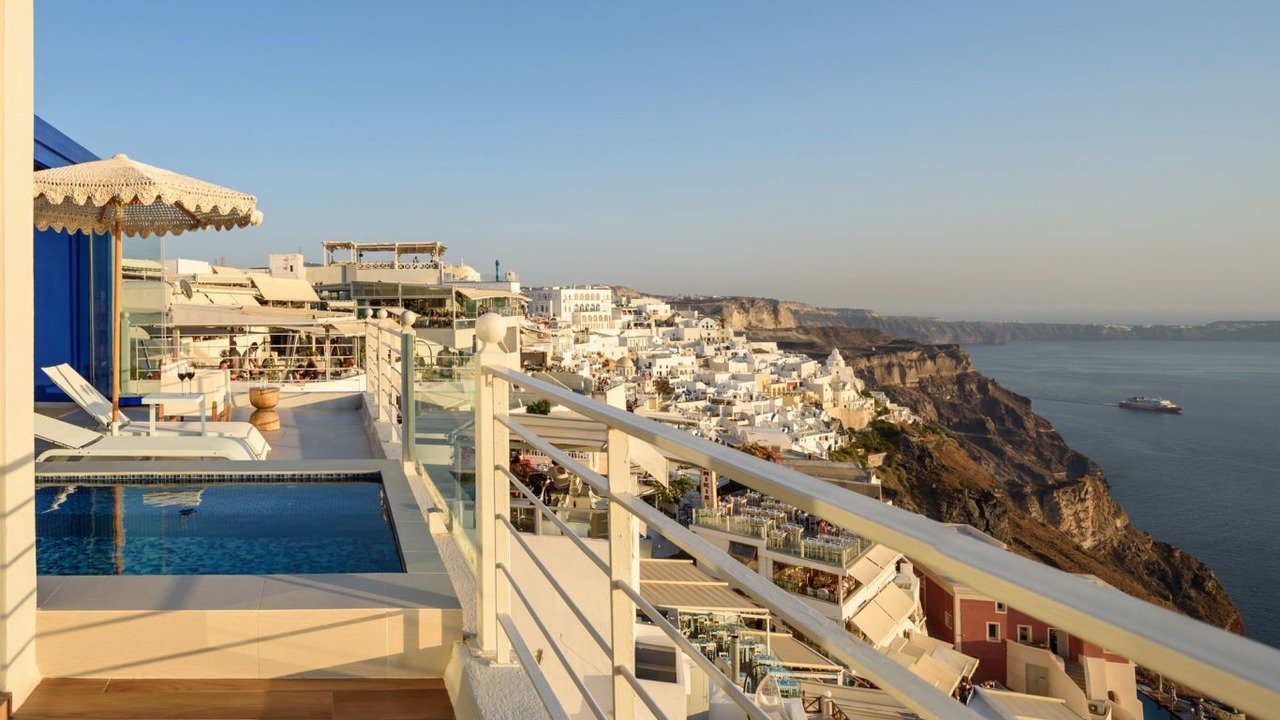 Photo of Outdoor in Fira