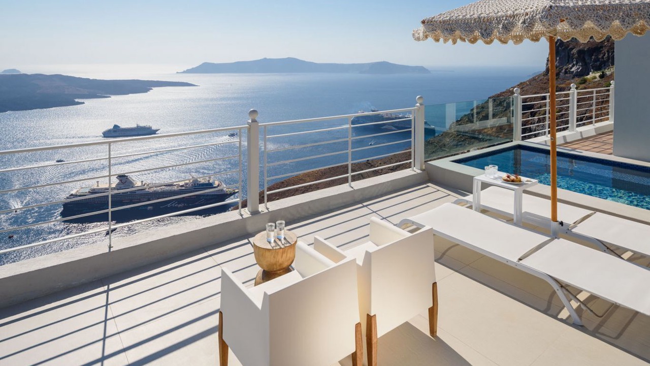Photo of Outdoor in Fira