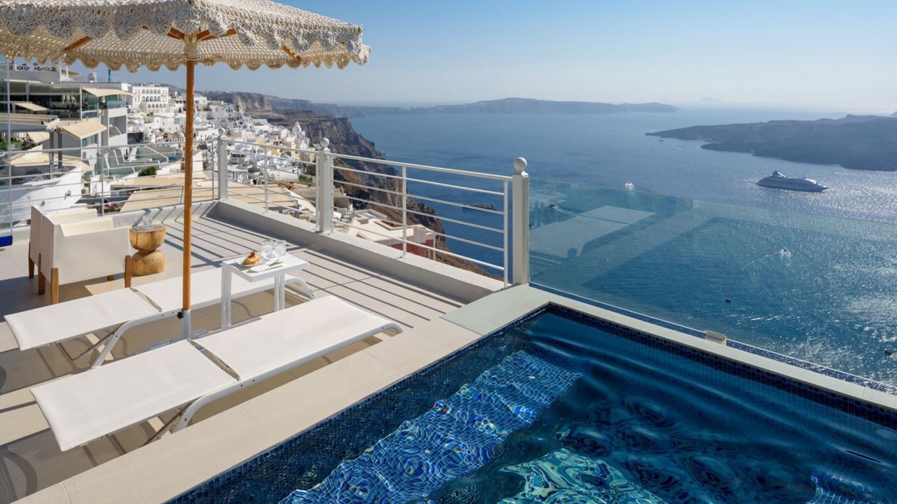 Photo of Outdoor in Fira