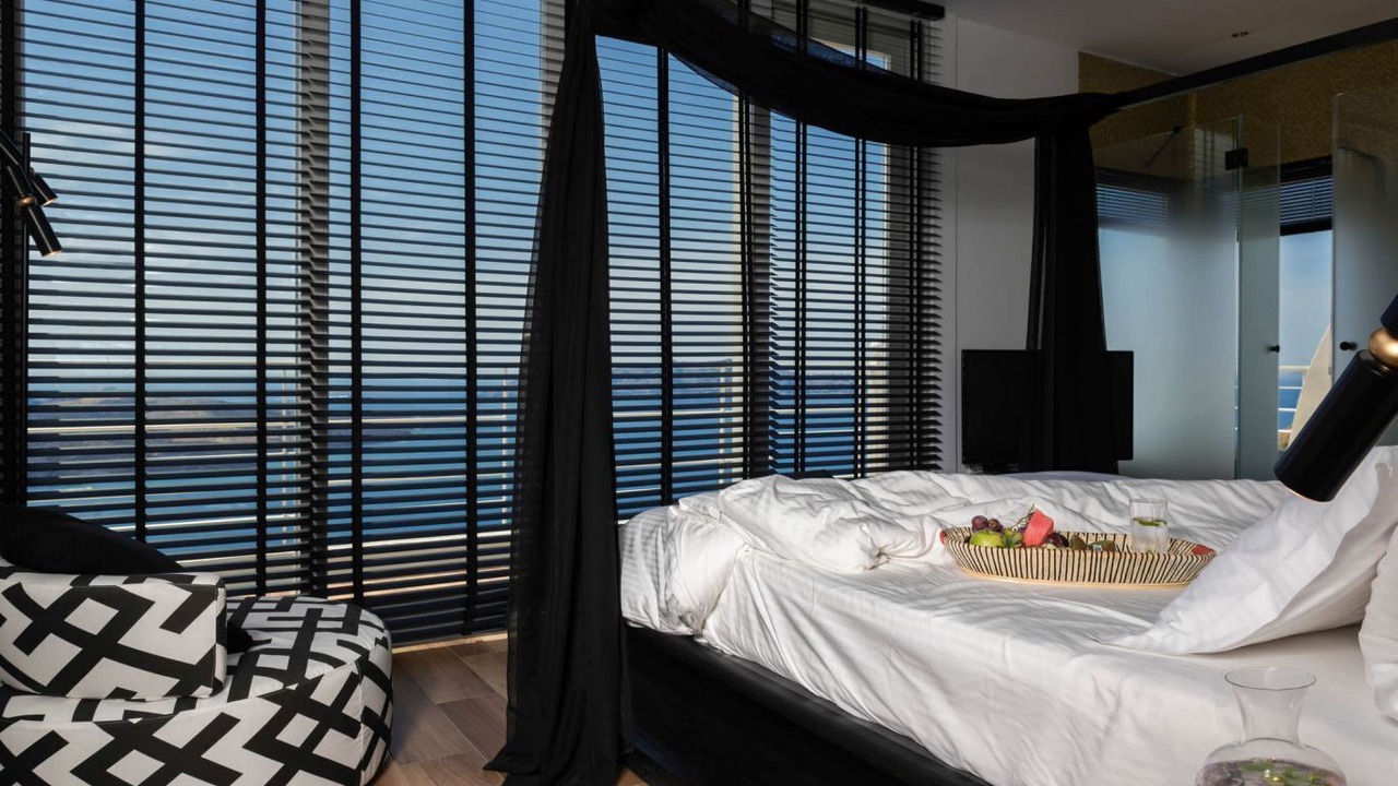 Photo of Bedroom in Fira