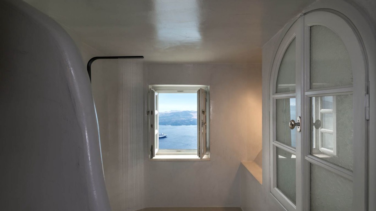 Photo of Others in Fira