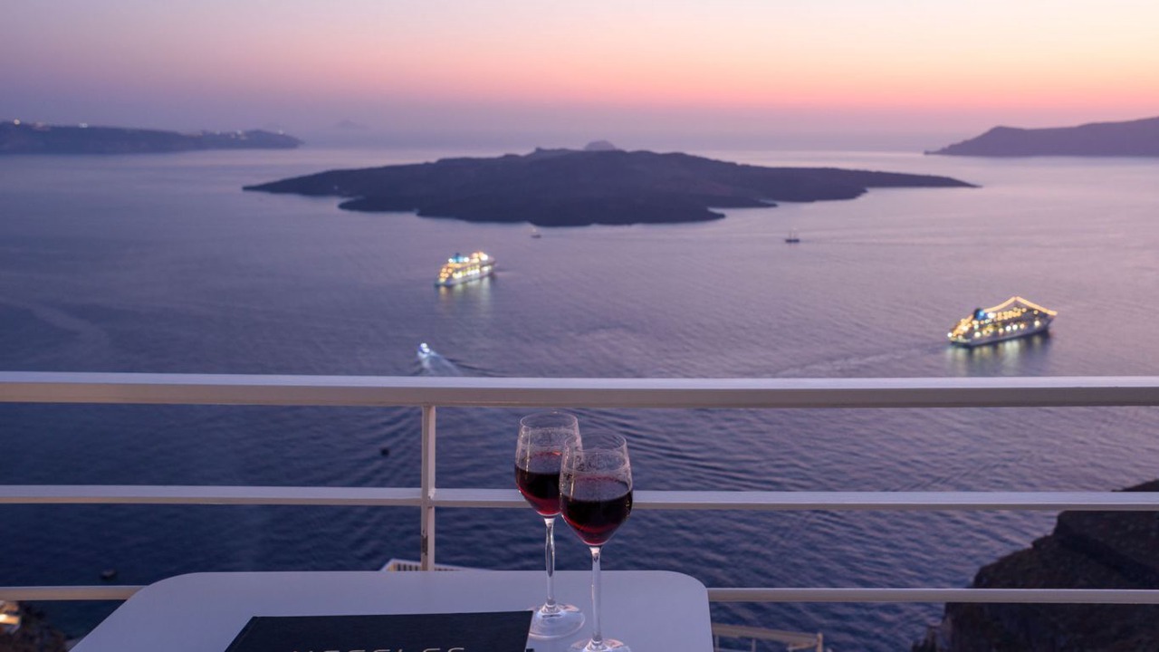 Photo of Others in Fira