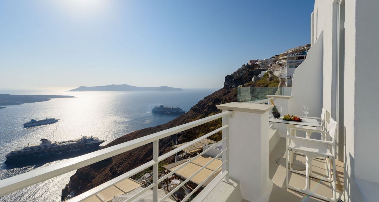 Photo of Outdoor in Fira