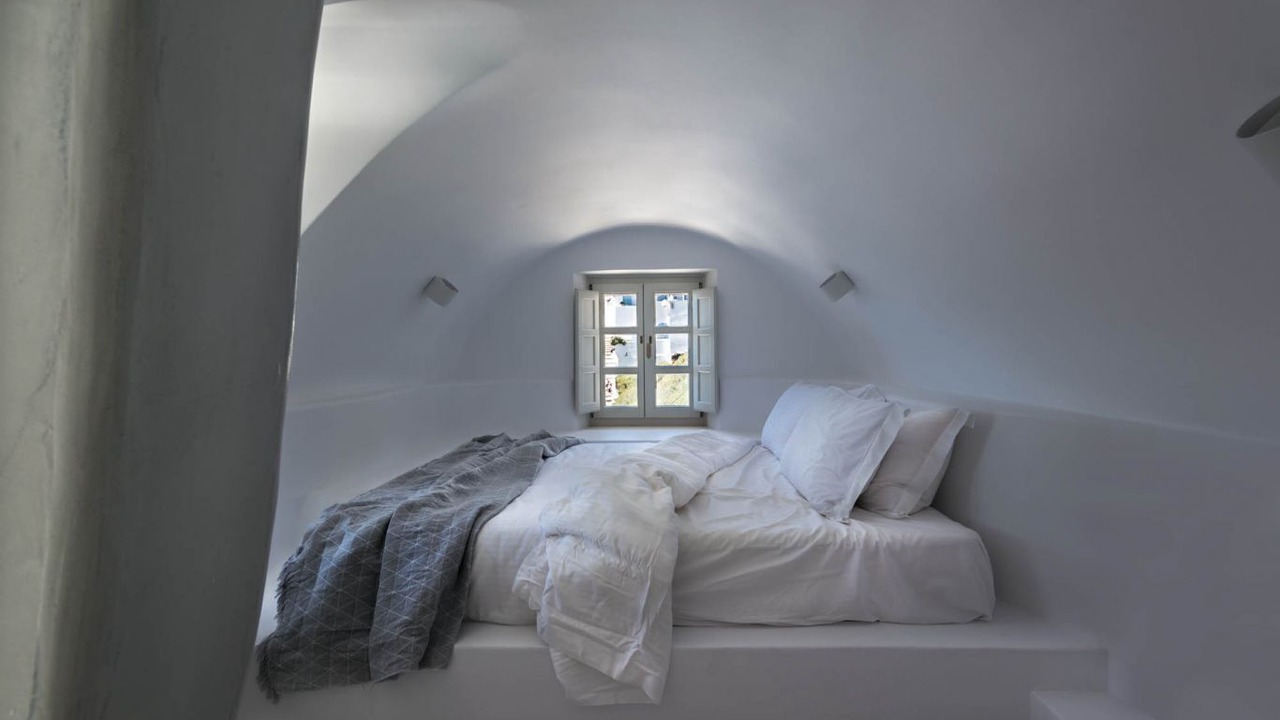 Photo of Bedroom in Fira