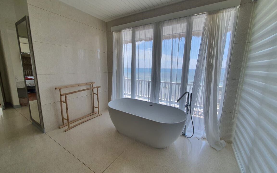 Photo of Bathroom in Ranai
