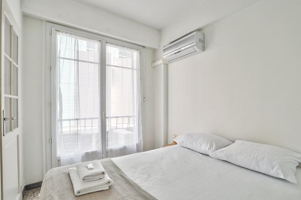 Photo of Bedroom in La Madeleine