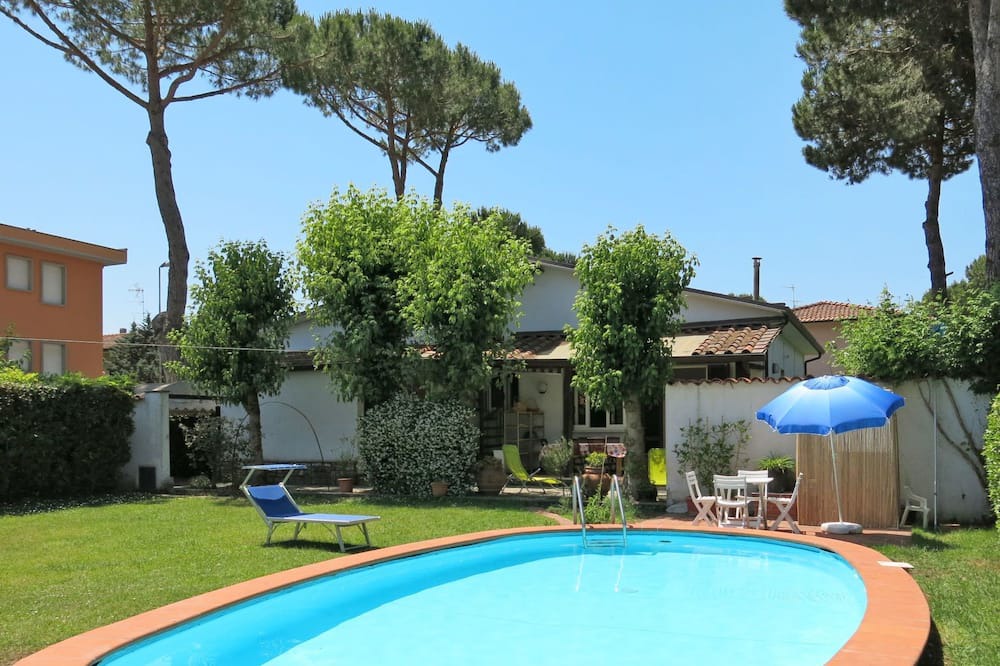 Photo of Outdoor in Torre del Lago Puccini